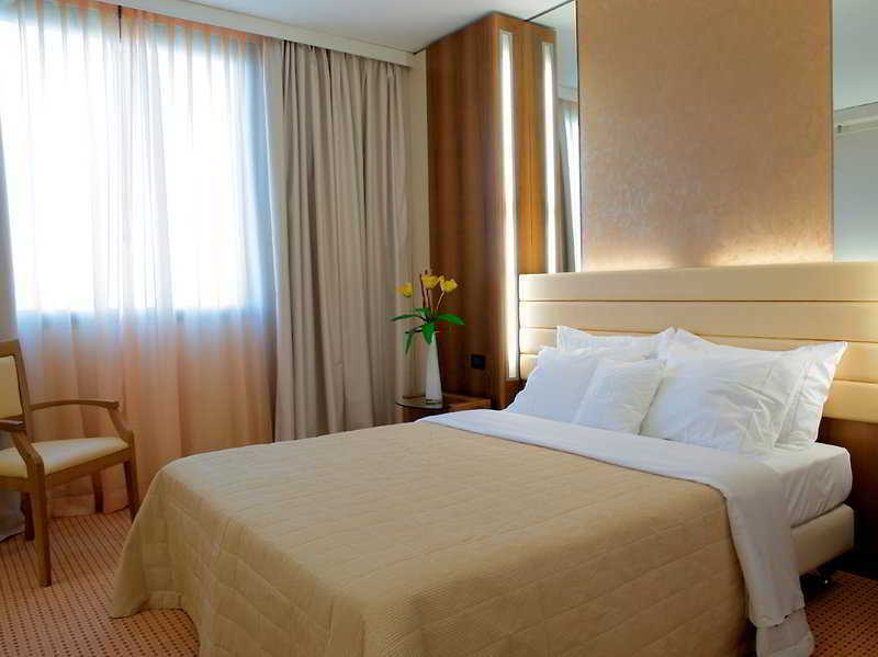 Four Points By Sheraton Padova Værelse billede